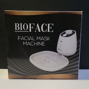 White Facial Mask Machine